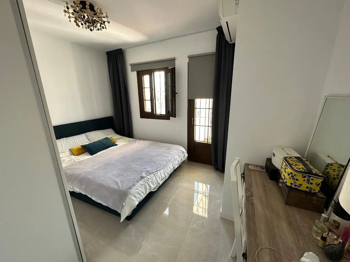Dormitori de Casa adosada en venda en Mijas amb Aire condicionat, Terrassa i Piscina