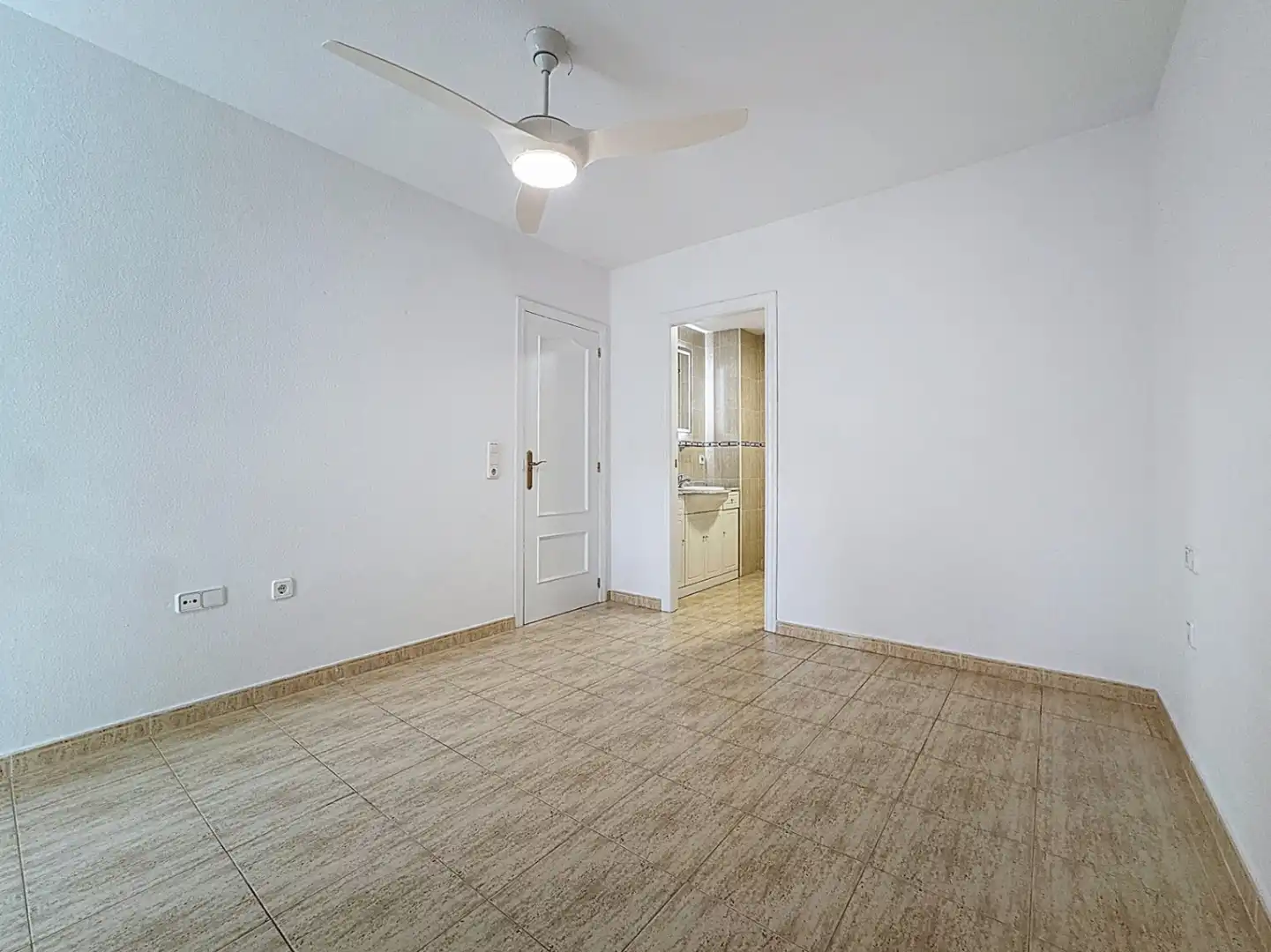 Schlafzimmer von Wohnung zum Verkauf in L'Alfàs del Pi mit Klimaanlage, Privatgarten und Terrasse