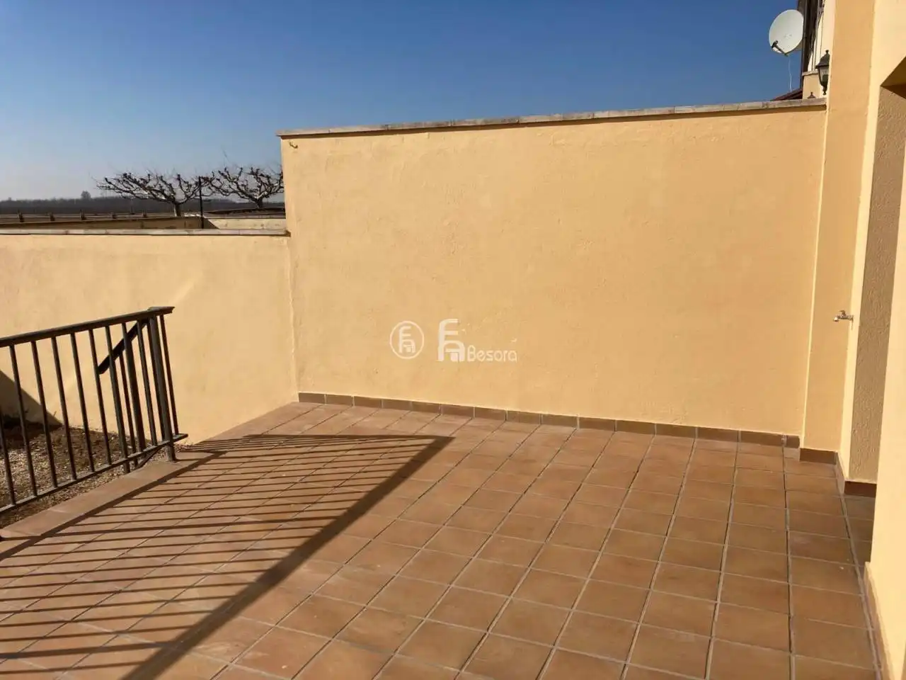 Casa adosada en venda a Camino Estació, El Poal