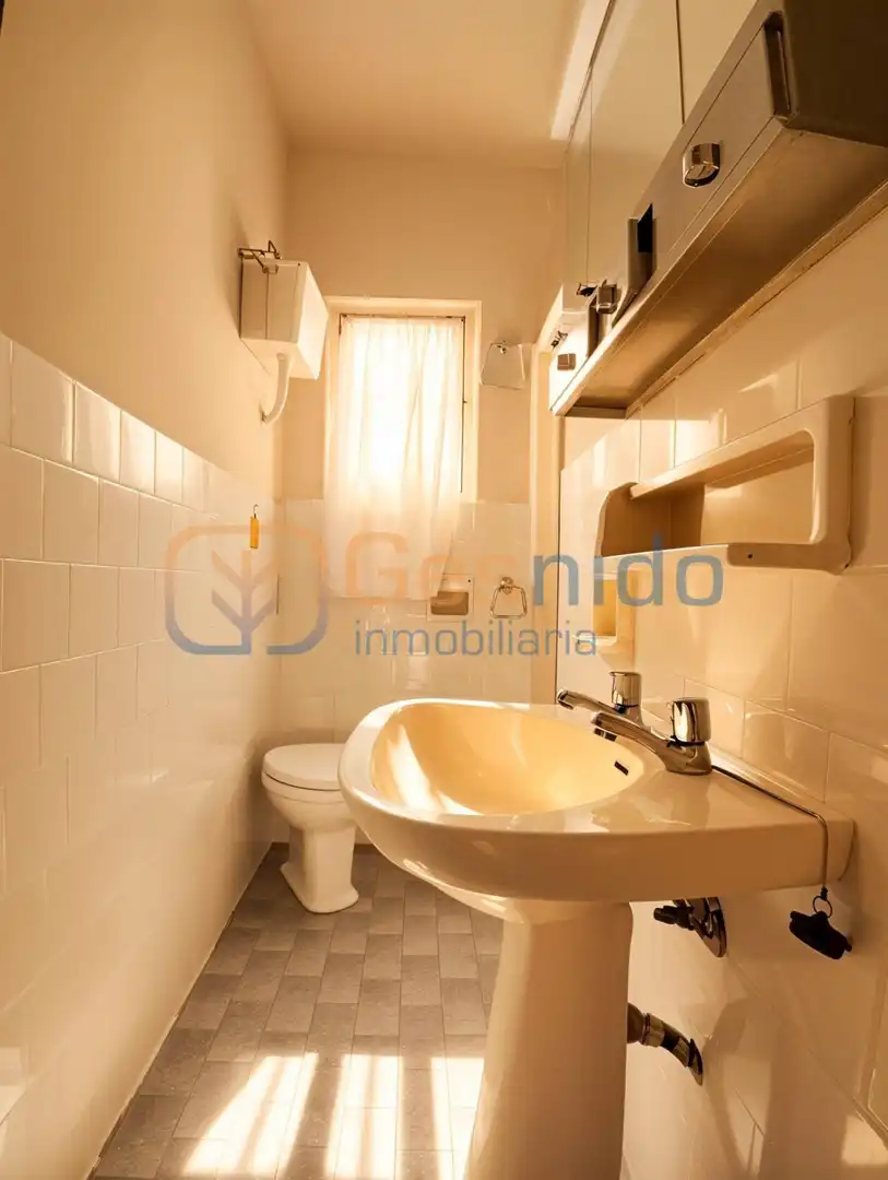 Bany de Casa o xalet en venda en Segovia amb Parquet