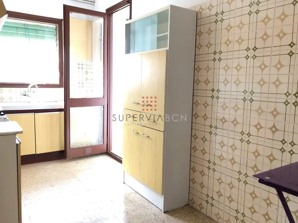 Kitchen of Flat for sale in Avinyó  with Heating
