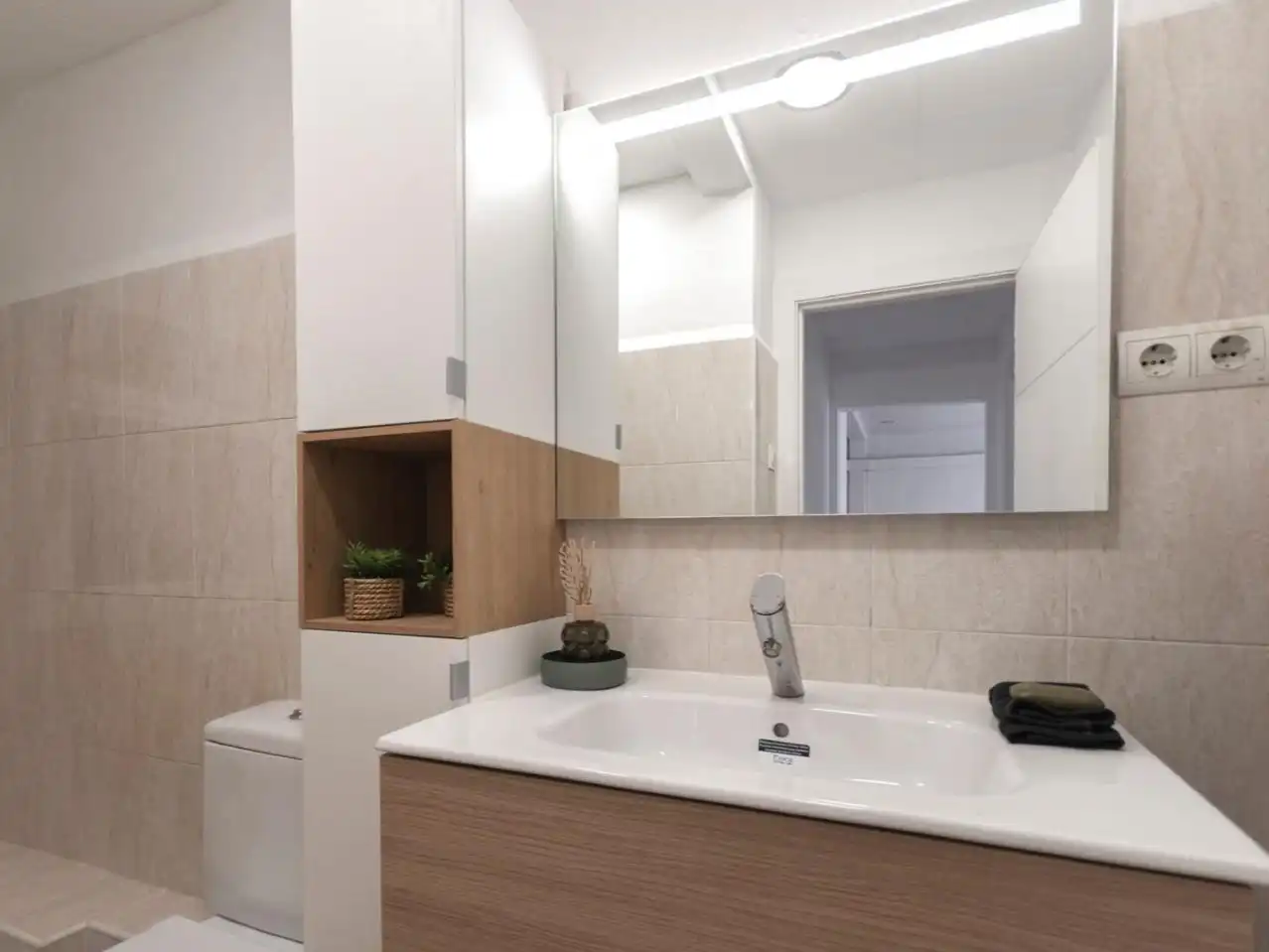 Flat with lift for sale in Avenida sant Esteve 67, imagen 14