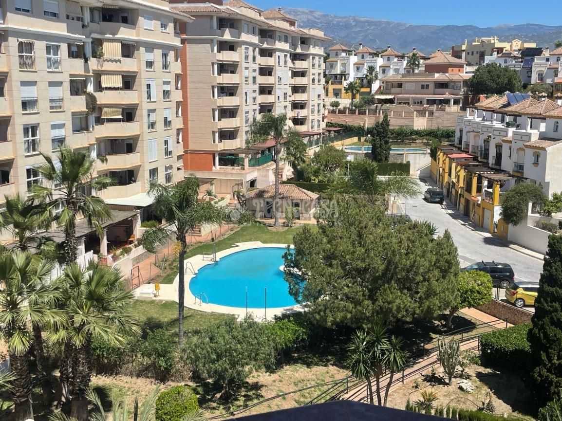 Exterior view of Flat to rent in Vélez-Málaga  with Terrace, Furnished and Community pool