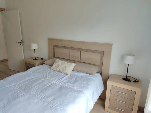 Piso en Alquiler en Calle ALBERCHE en El Pilar - La Estación