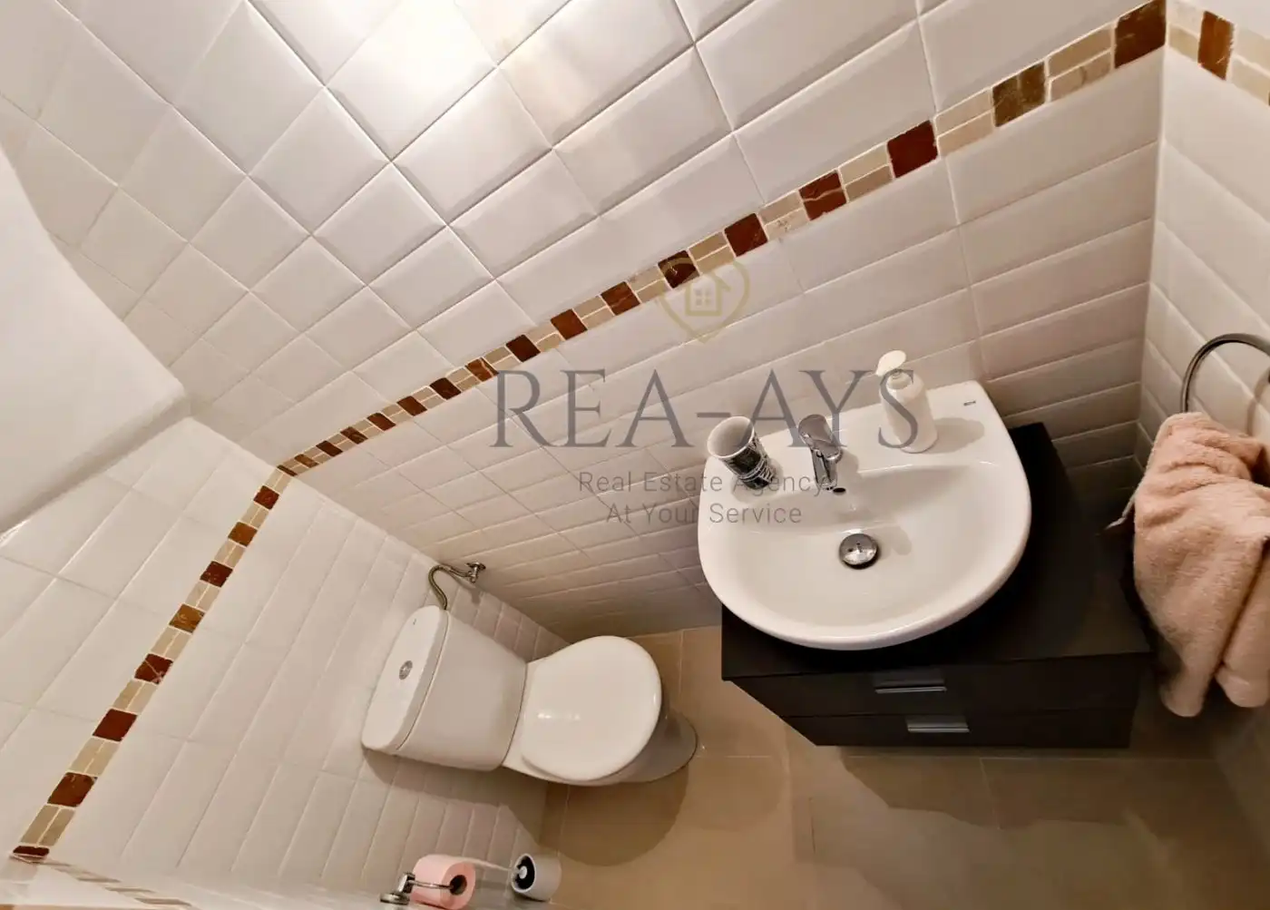 Baño de Casa o chalet en venta en Cervelló con Aire acondicionado, Calefacción y Jardín privado