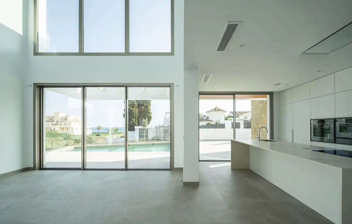 Detached house with pool for sale in El Faro de Calaburra - Chaparral, imagen 24