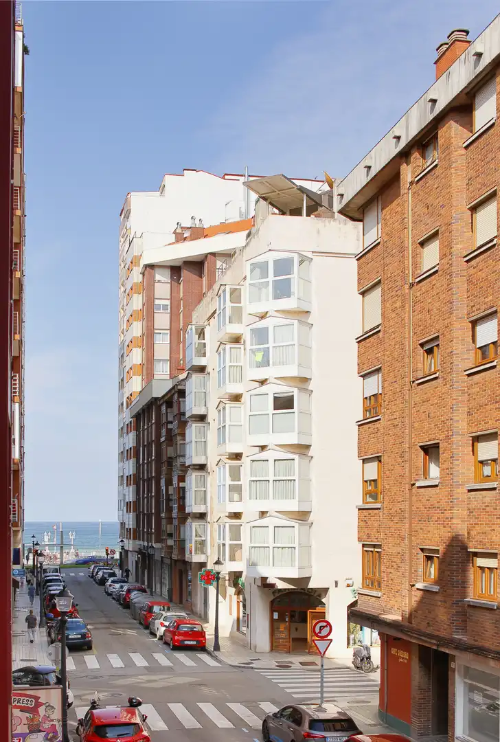 Piso de alquiler en Gijón - CL LA PLAYA, 9, Barrio del Centro