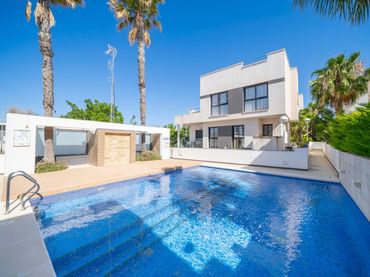 Villa con piscina in vendita a Ciudad Quesada