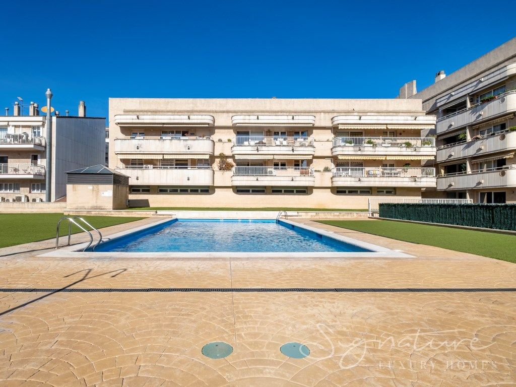 Piscina de Àtic en venda en Sant Cugat del Vallès amb Aire condicionat, Terrassa i Piscina