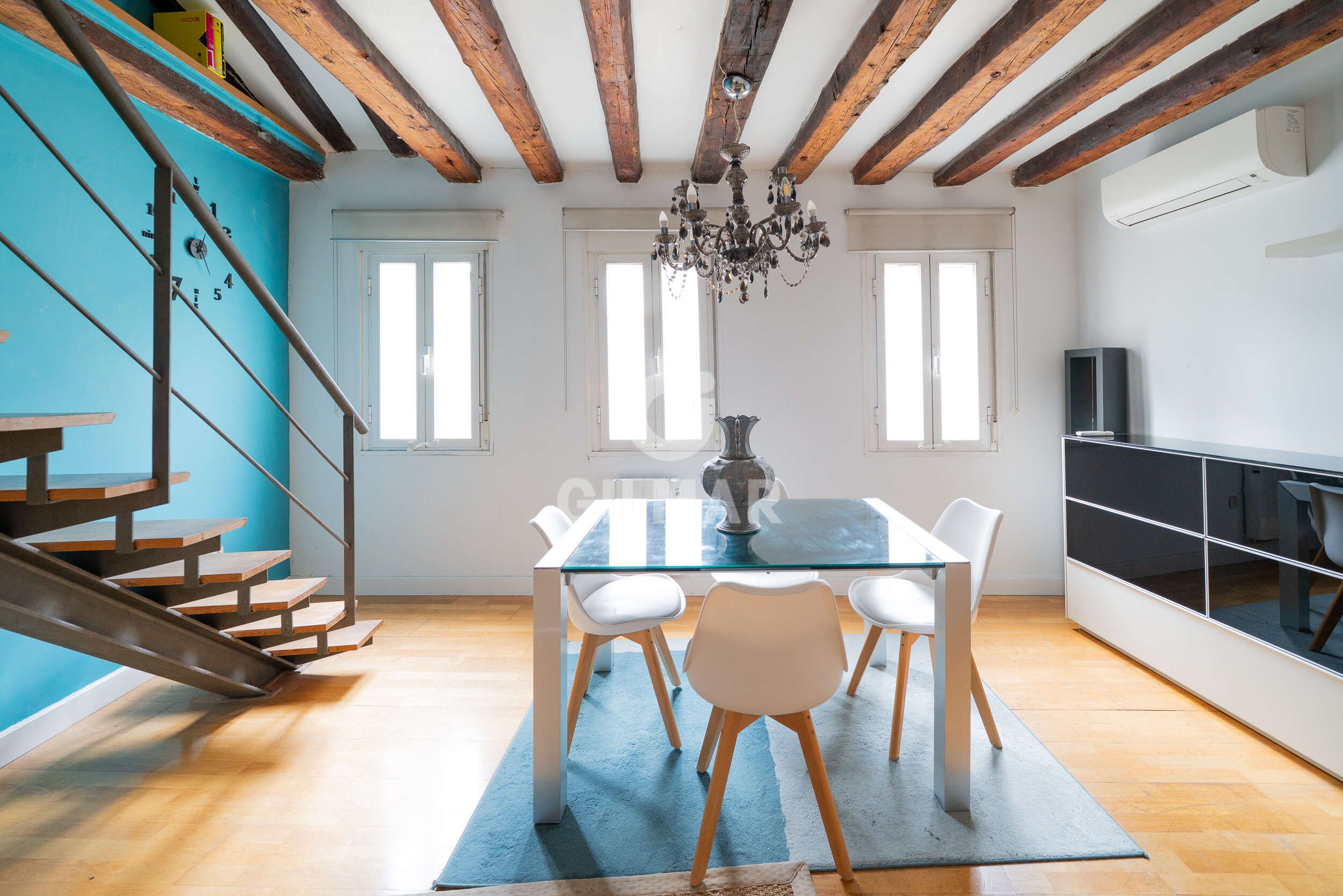 Menjador de Pis en venda en  Madrid Capital amb Calefacció i Piscina