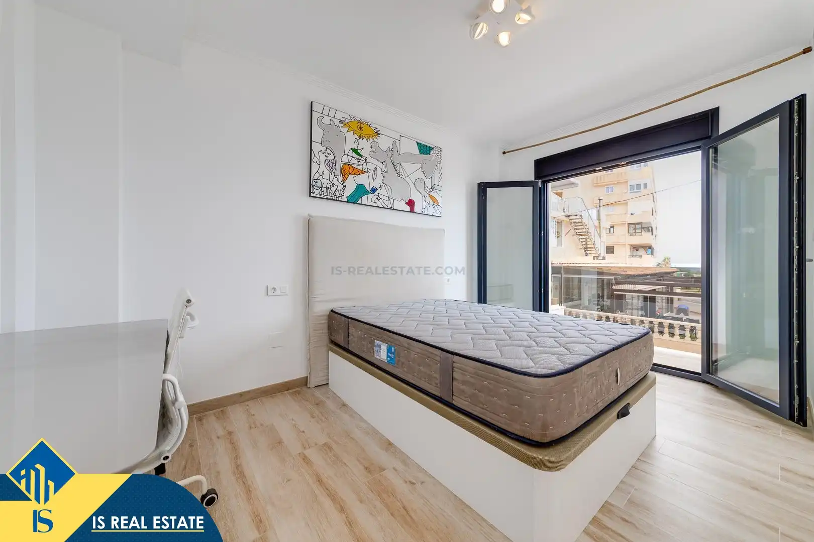 Chalet con jardín en venta en Playa de los Locos, imagen 13