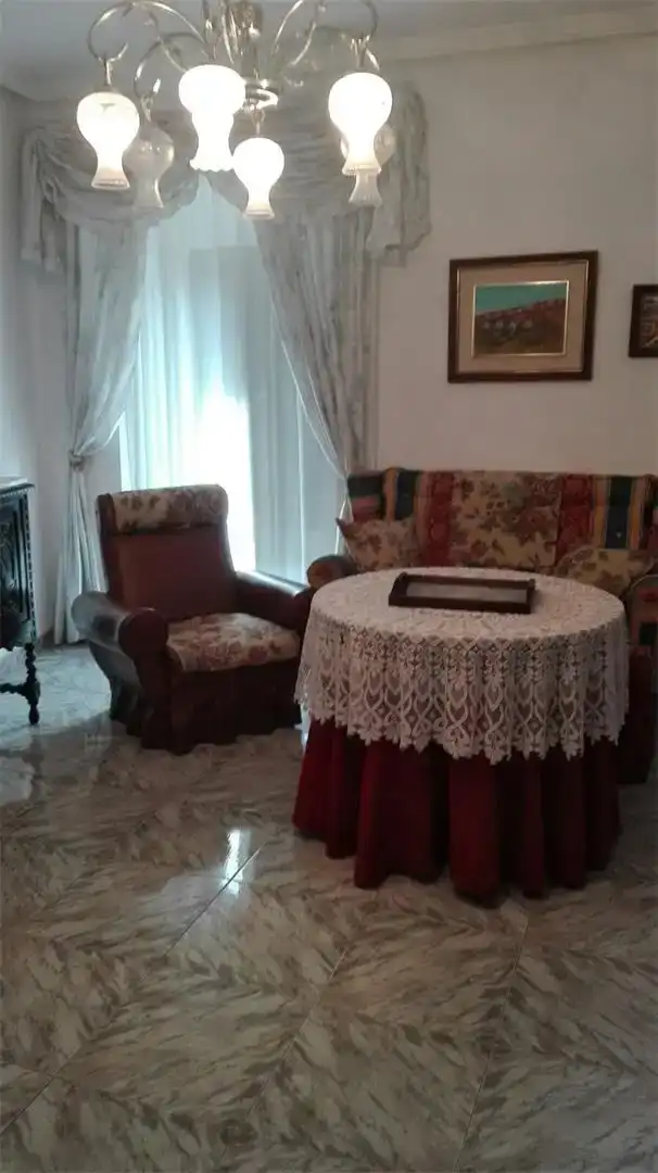 Wohnzimmer von Wohnung zur Miete in Valencia de Alcántara, Cáceres