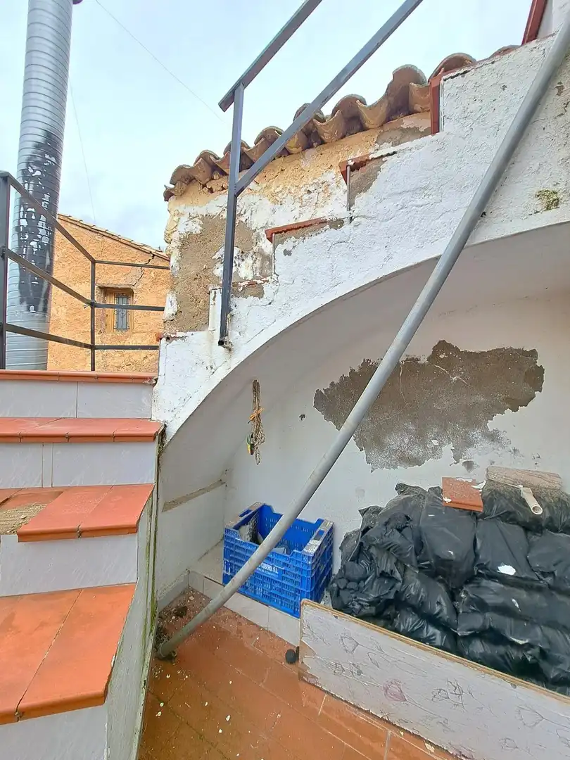 Außenansicht von Einfamilien-Reihenhaus zum Verkauf in Requena