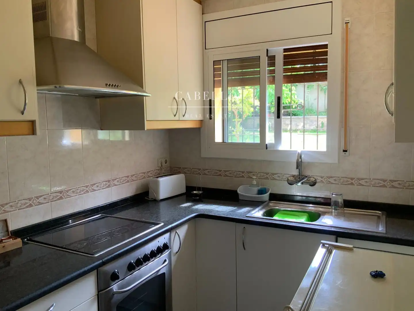 Cocina de Casa o chalet en venta en Rubí con Aire acondicionado, Calefacción y Jardín privado
