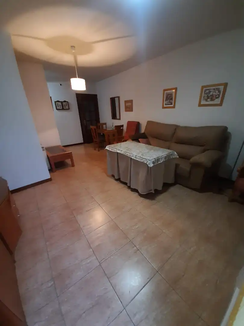 Sala de estar de Apartamento de alquiler en Úbeda con Amueblado y Balcón