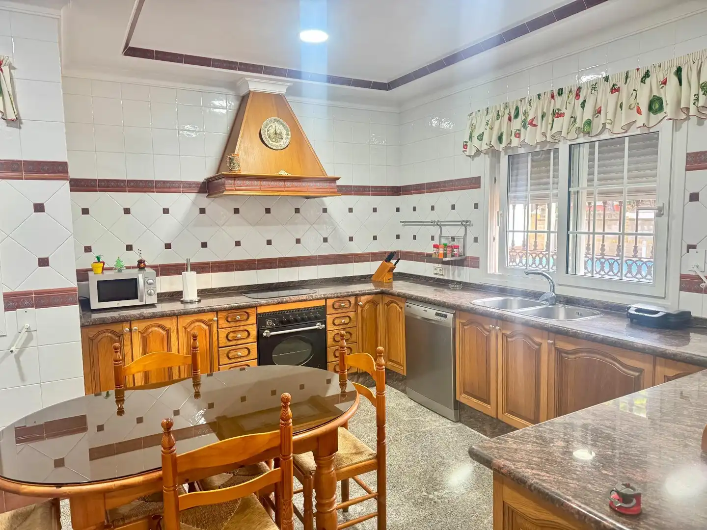 Detached house with pool for sale in Las Lagunas - Campano, imagen 9