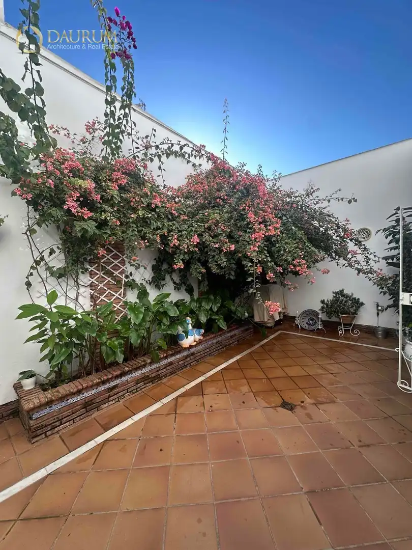 Jardín de Casa o chalet en venta en Sevilla con Aire acondicionado, Terraza y Balcón