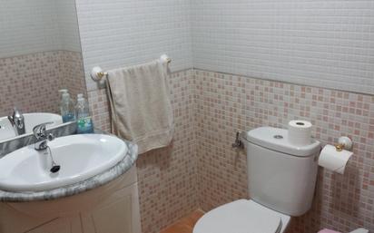 Bathroom of Flat for sale in El Álamo  with Air Conditioner