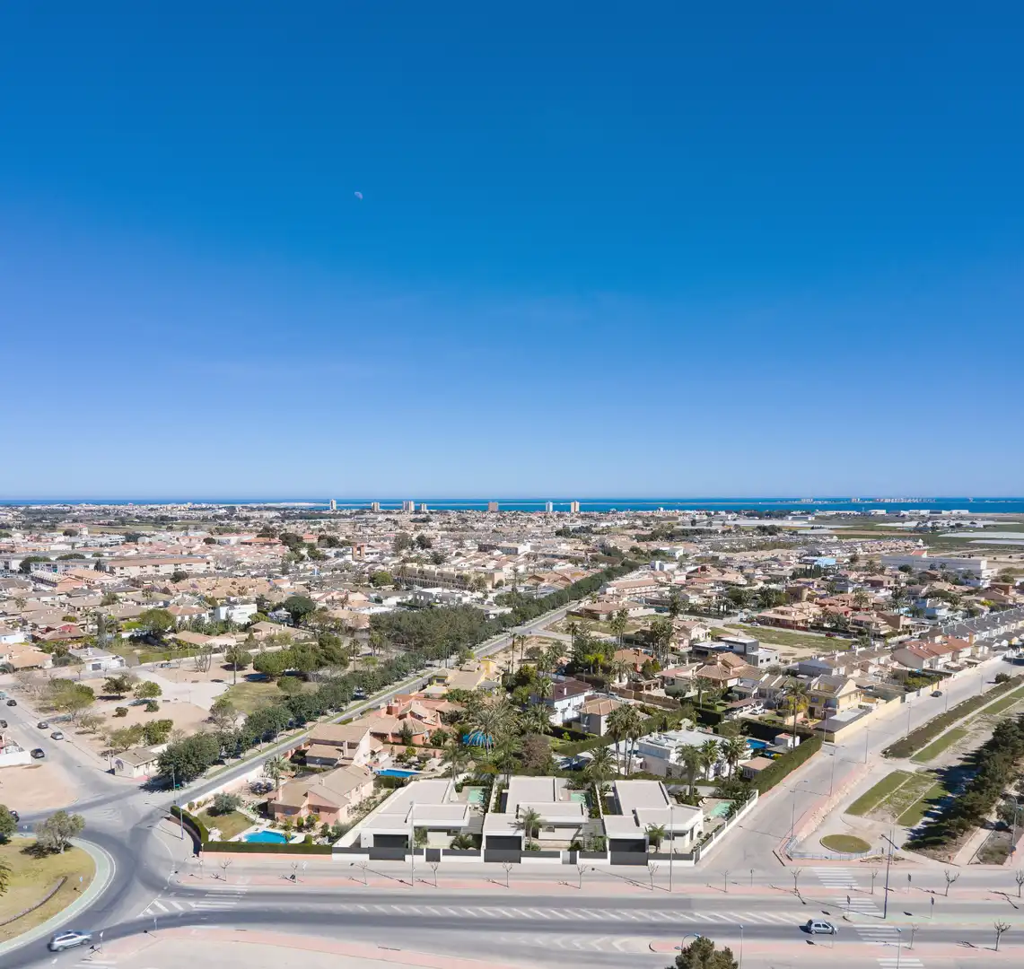 Vista exterior de Casa o xalet en venda en San Javier amb Aire condicionat, Calefacció i Jardí privat