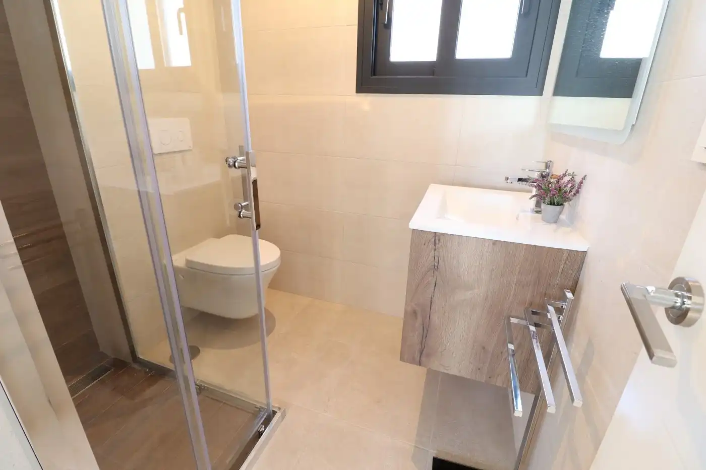 Bathroom of Houses for sale in La Nucia  with Air Conditioner, Private garden and Terrace