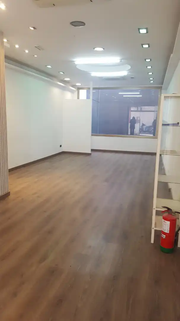 Geschaftsraum zur Miete in Badalona mit Klimaanlage, Heizung und Terrasse