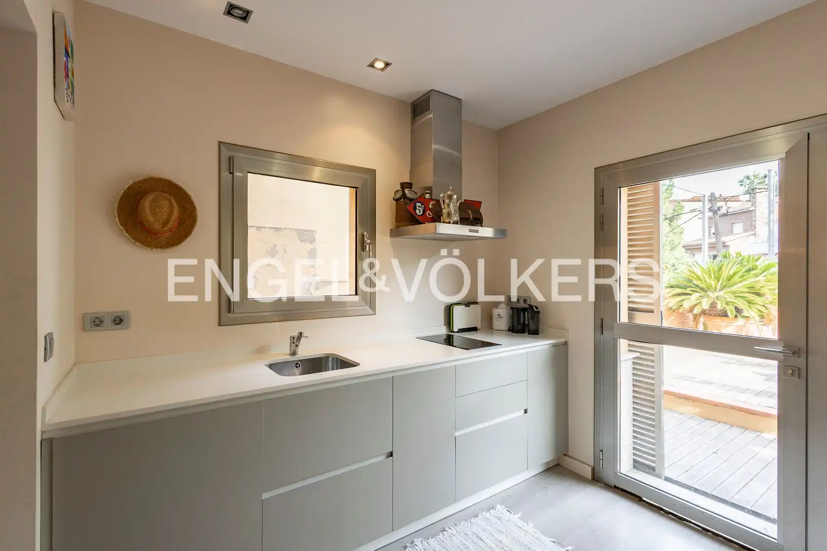 Cuina de Apartament en venda en Sant Just Desvern amb Aire condicionat, Calefacció i Jardí privat