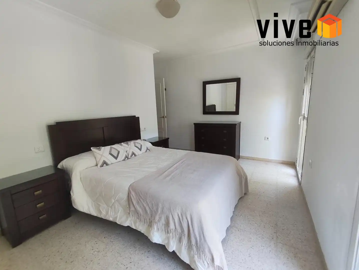 Habitación de Piso de alquiler en Sevilla con Aire acondicionado, Amueblado y Balcón