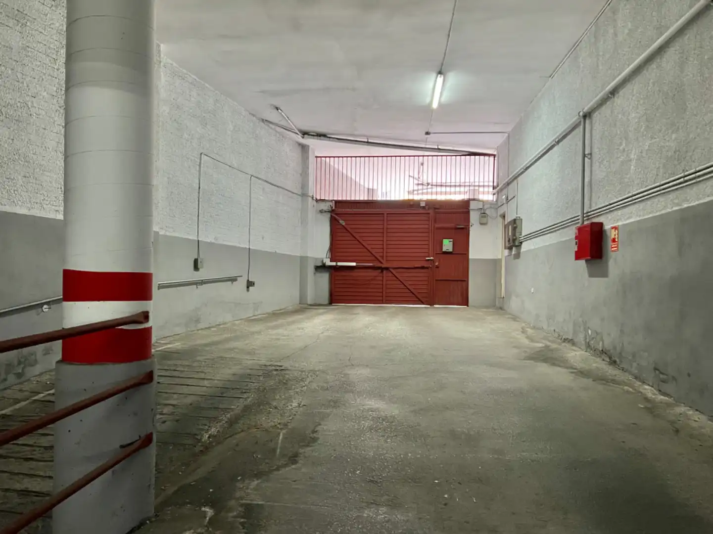 Aparcament de Pis en venda en Reus amb Calefacció, Terrassa i Forn