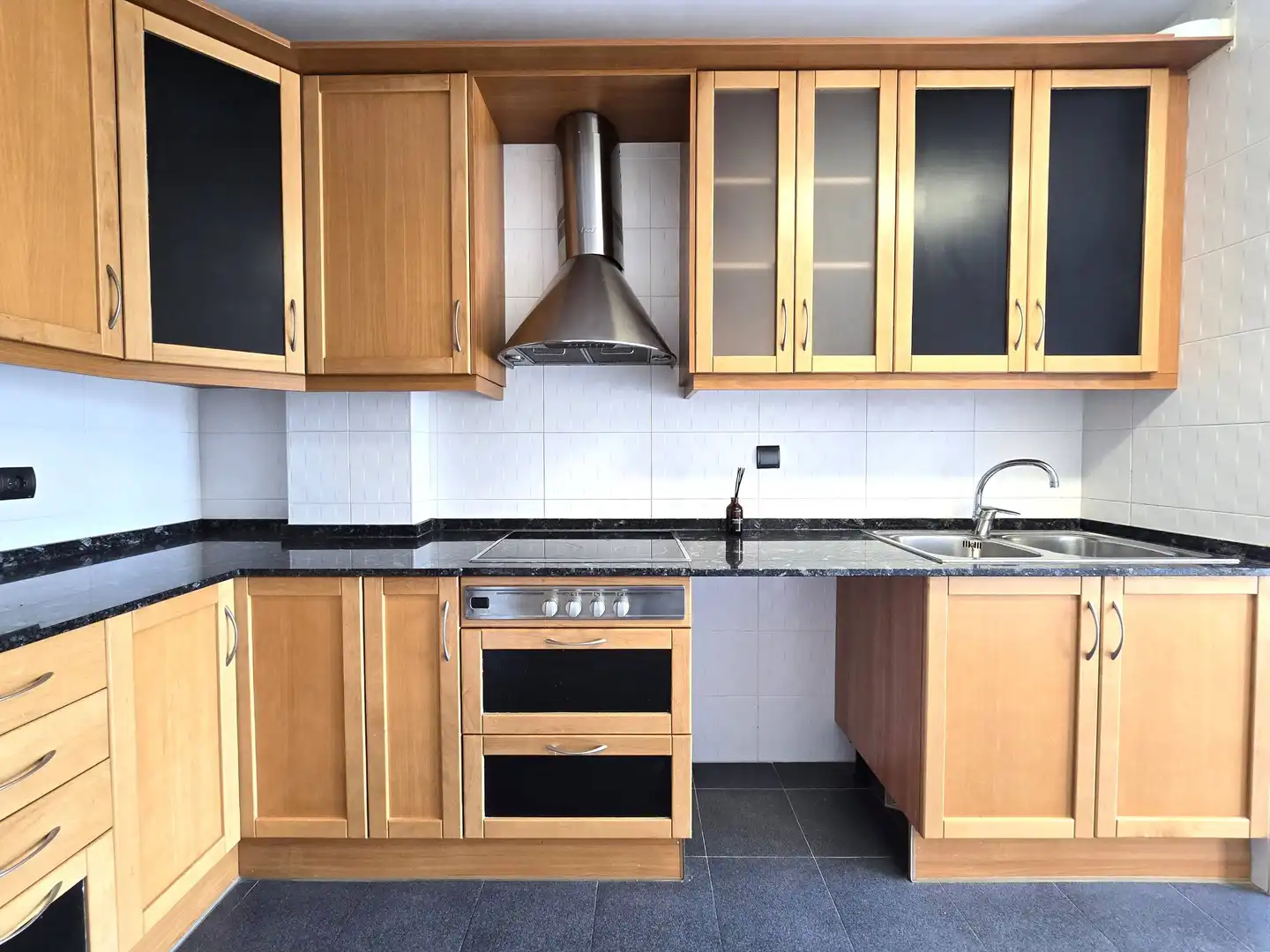 Kitchen of Flat for sale in Reus  with Air Conditioner, Heating and Terrace
