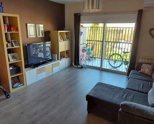 Living room of Flat for sale in Alcalá de Henares  with Air Conditioner and Terrace