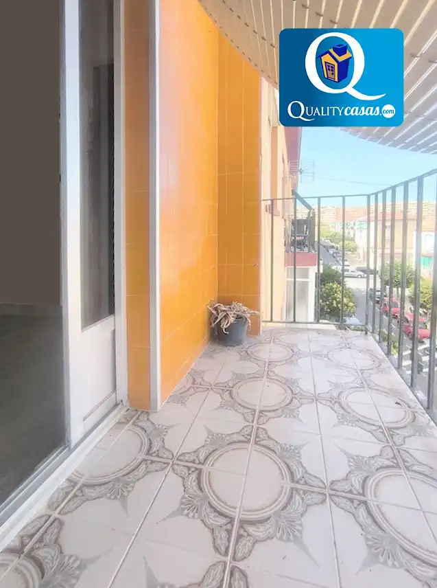 Terrassa de Apartament en venda en Alicante / Alacant amb Balcó
