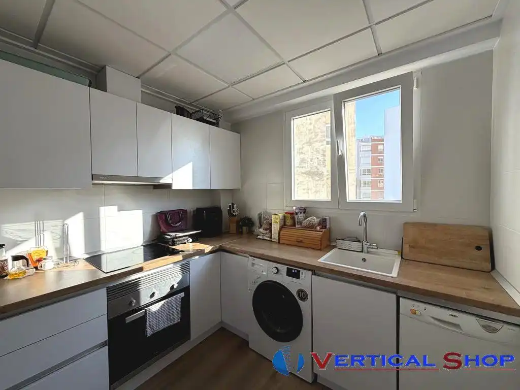 Kitchen of Flat for sale in Villena  with Air Conditioner, Parquet flooring and Balcony