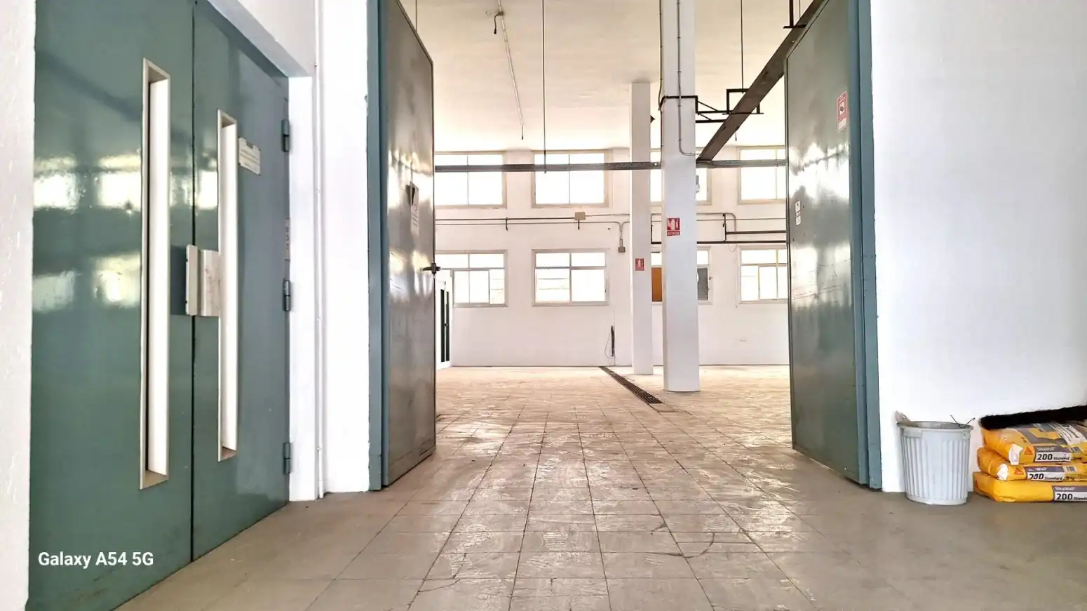 Fabrikhallen zur Miete in Mataró
