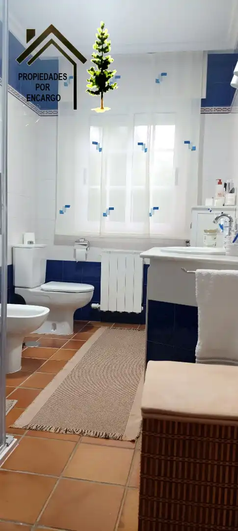 Bany de Casa o xalet en venda en Moaña amb Calefacció, Jardí privat i Terrassa