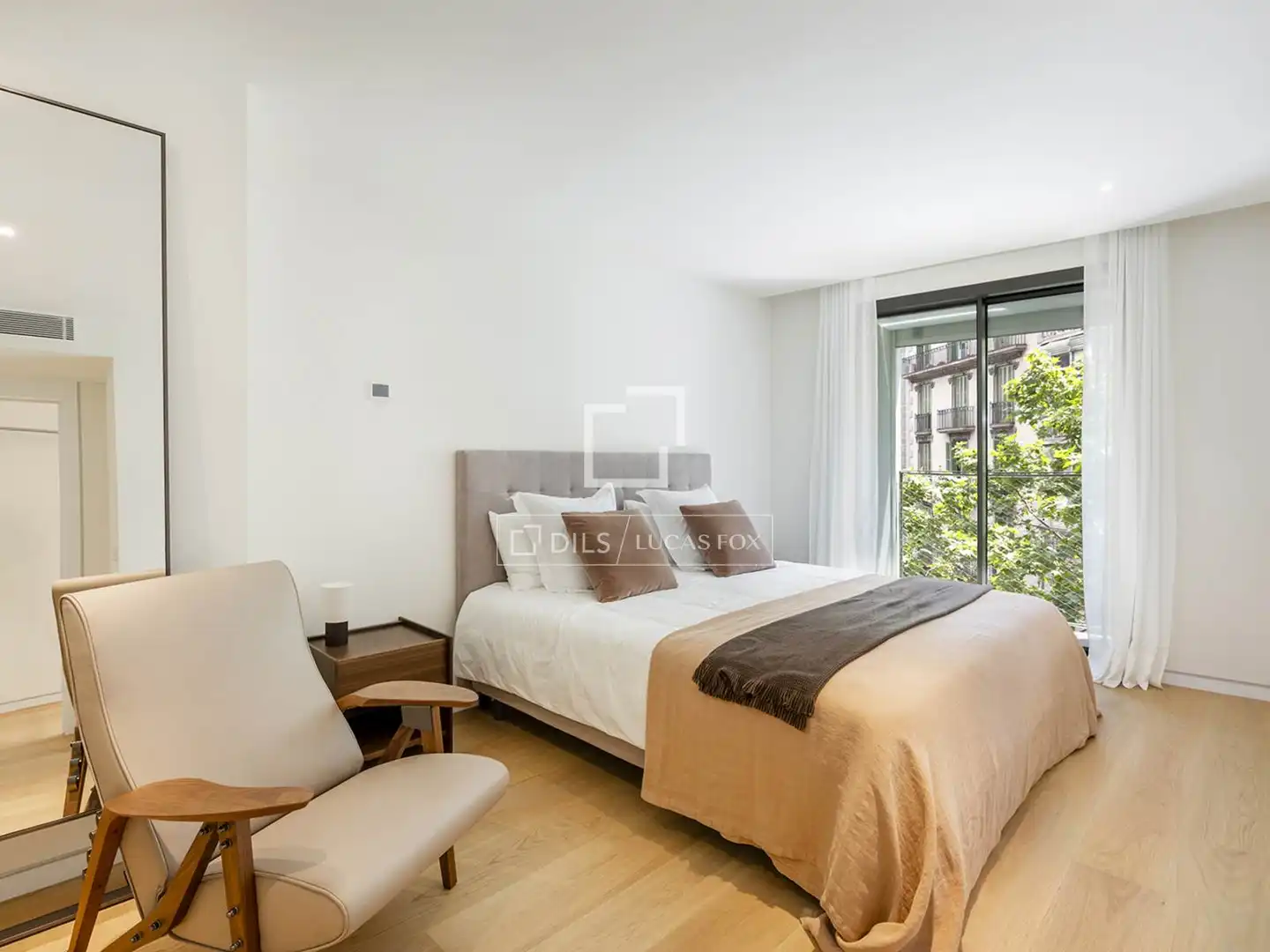 Bedroom of Flat for sale in Barcelona  with Air Conditioner, Terrace and Swimming Pool