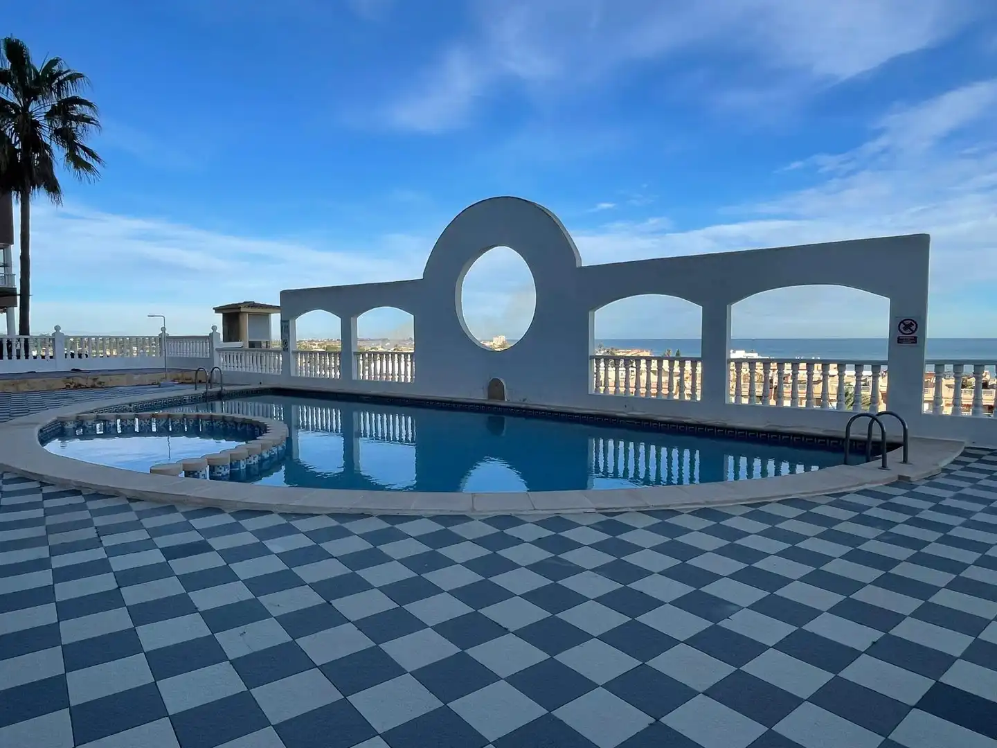 Apartments for rent to own in El Faro