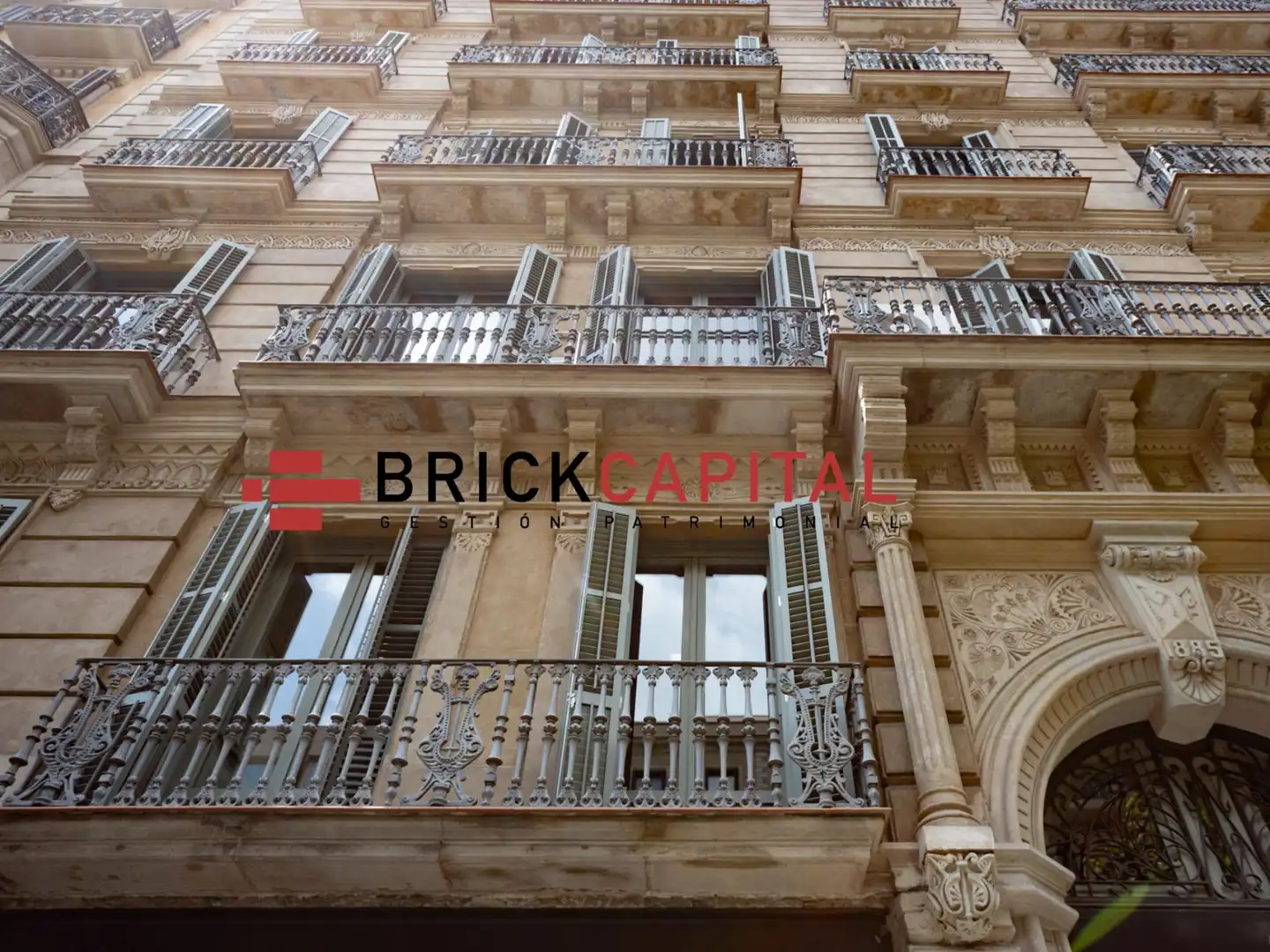 Vista exterior de Piso en venta en Barcelona con Aire acondicionado, Calefacción y Terraza