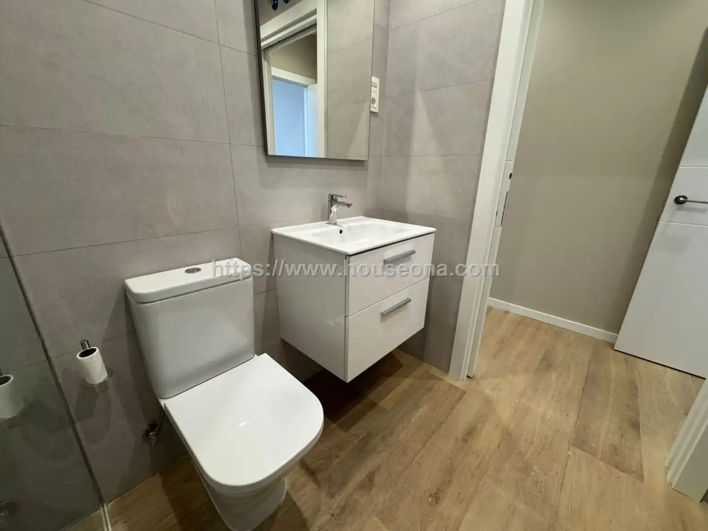 Bathroom of Attic for sale in Bilbao   with Heating, Terrace and Storage room
