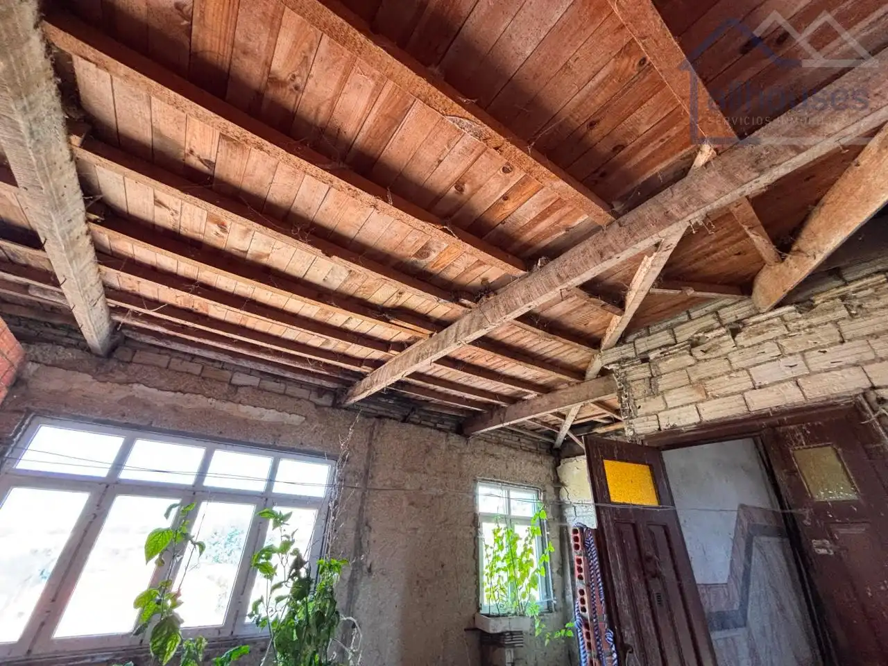 Casa o xalet en venda en Vigo  amb Calefacció i Jardí privat