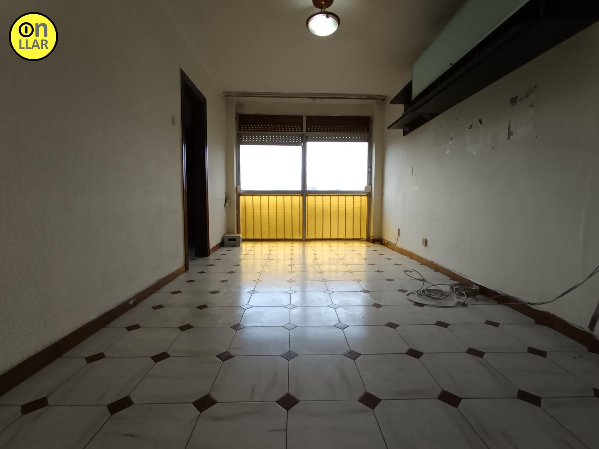 Sala d'estar de Pis en venda en Montcada i Reixac