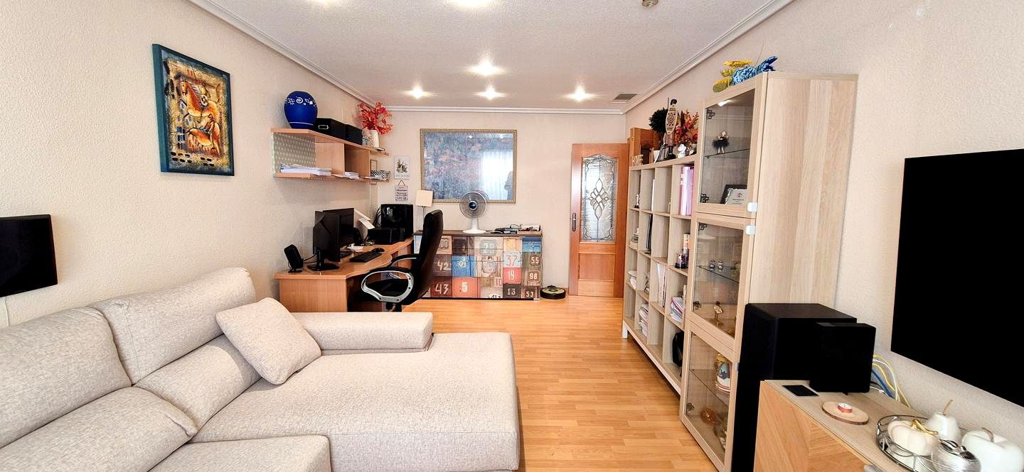 Living room of Flat for sale in Elche / Elx  with Storage room and Balcony