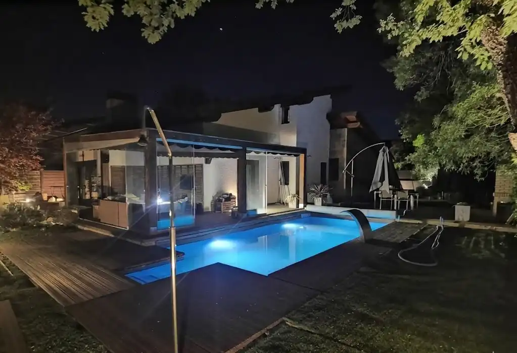 Swimming pool of Houses for sale in Moralzarzal  with Heating, Private garden and Storage room