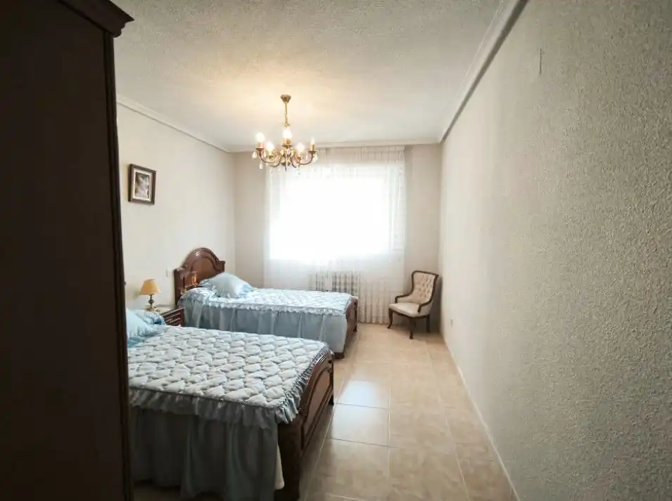 Habitación de Piso en venta en Salamanca con Calefacción, Terraza y Trastero