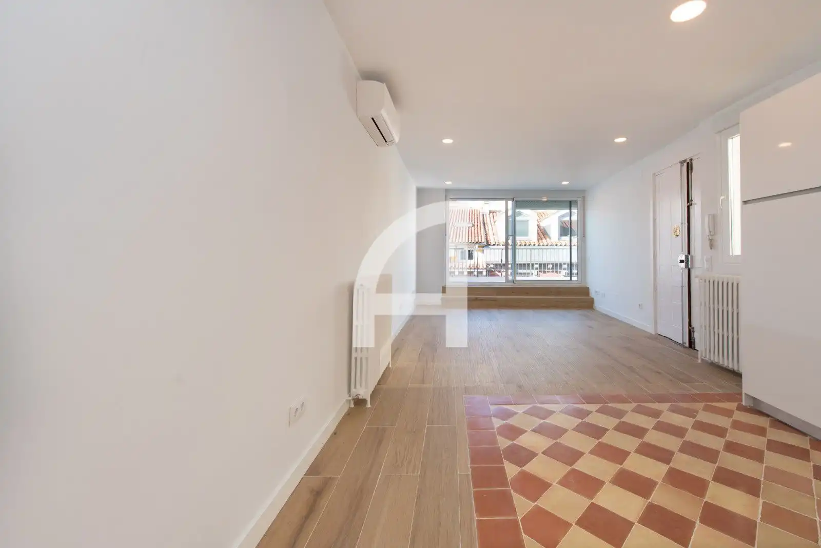 Living room of Attic for rent in Madrid  with Air Conditioner, Heating and Terrace