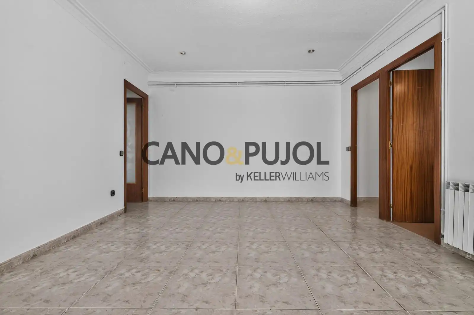 Piso en venta en Palau-solità i Plegamans con Calefacción y Terraza
