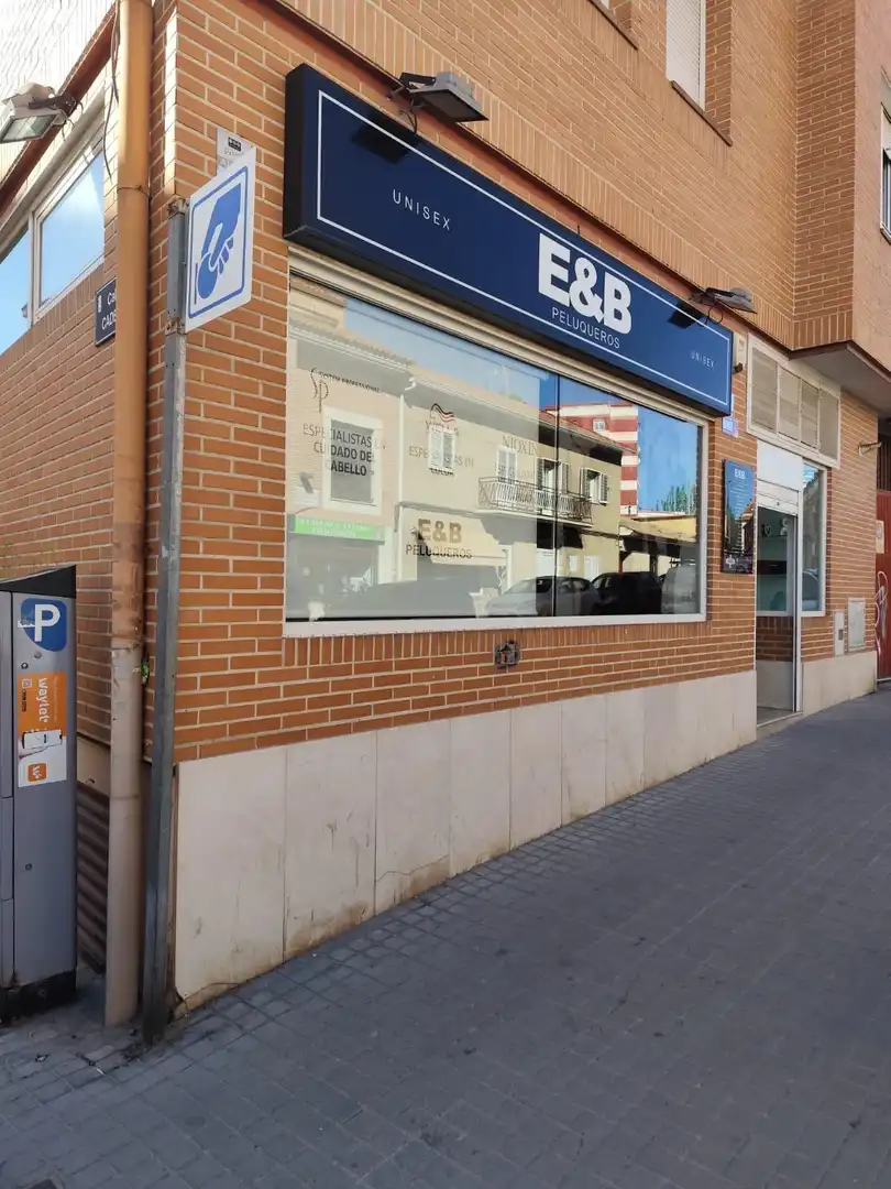 Local de lloguer en Ciempozuelos amb Aire condicionat i Moblat