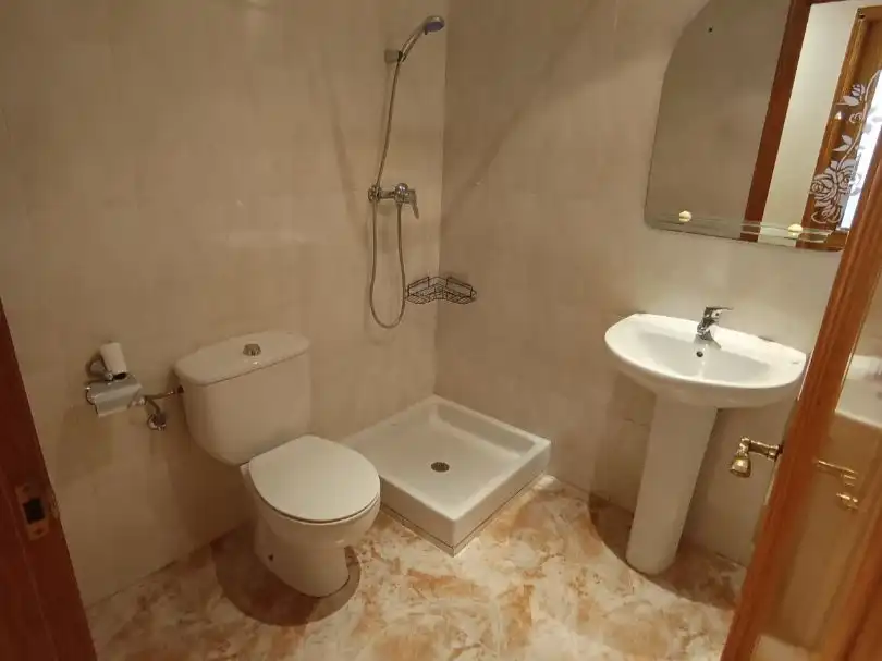 Bany de Pis en venda en  Murcia Capital amb Aire condicionat i Balcó