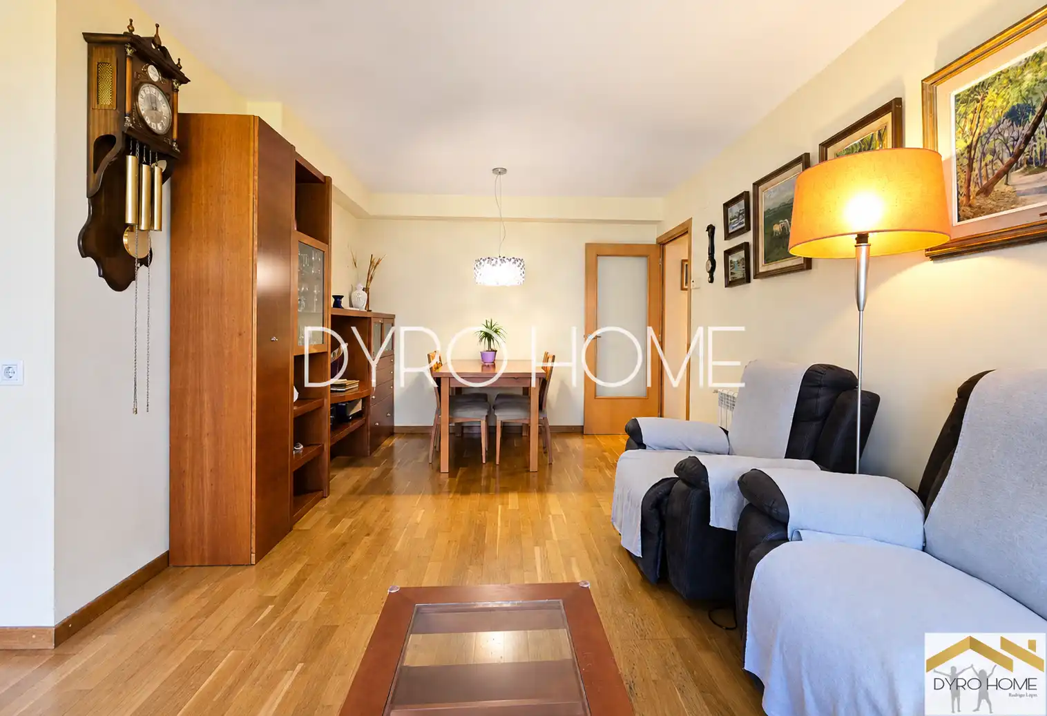 Wohnzimmer von Wohnung zum Verkauf in Barcelona mit Heizung und Terrasse