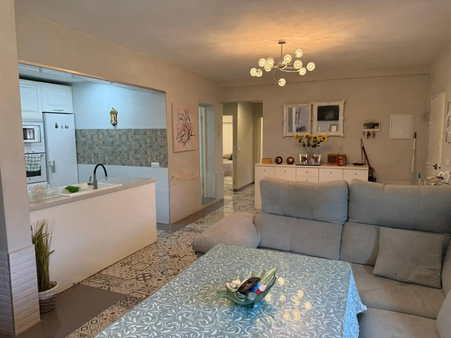 Living room of Houses for sale in Utrera  with Private garden, Terrace and Swimming Pool