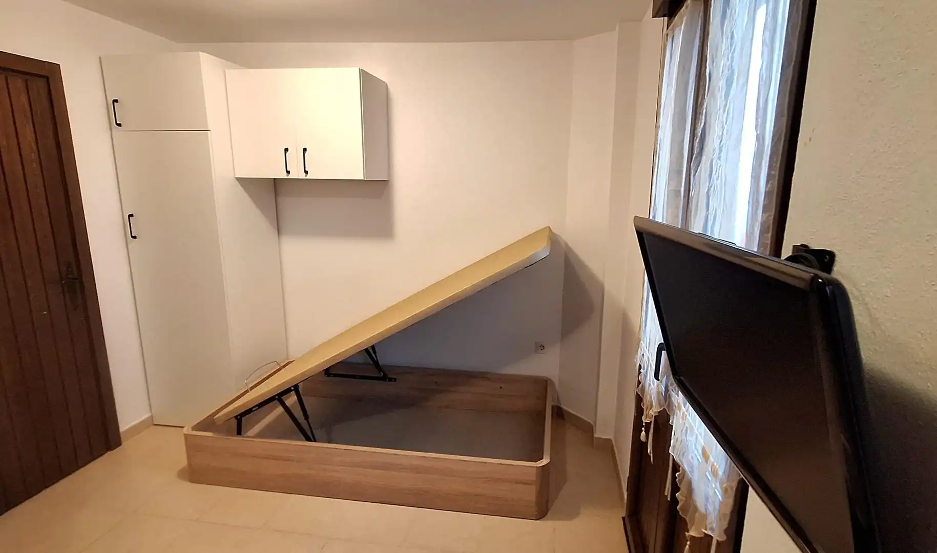 Bedroom of Study for rent in Granada  with Air Conditioner, Heating and Furnished